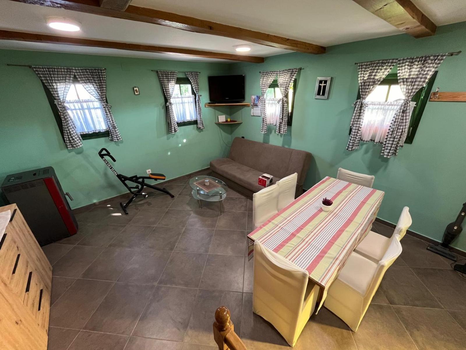 Apartamento Wooden House Ante Self Check - In And Check - Out Otočac Exterior foto